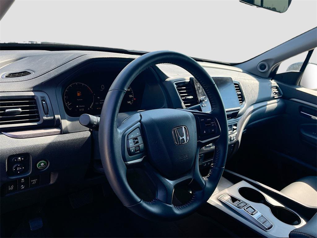 used 2025 Honda Ridgeline car, priced at $32,200