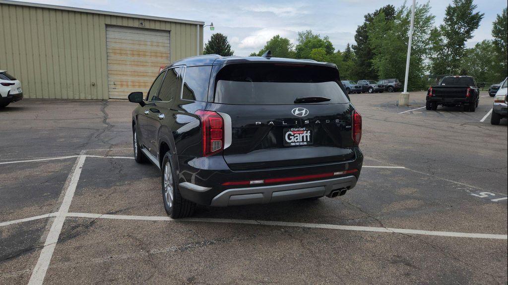 used 2025 Hyundai Palisade car, priced at $33,050