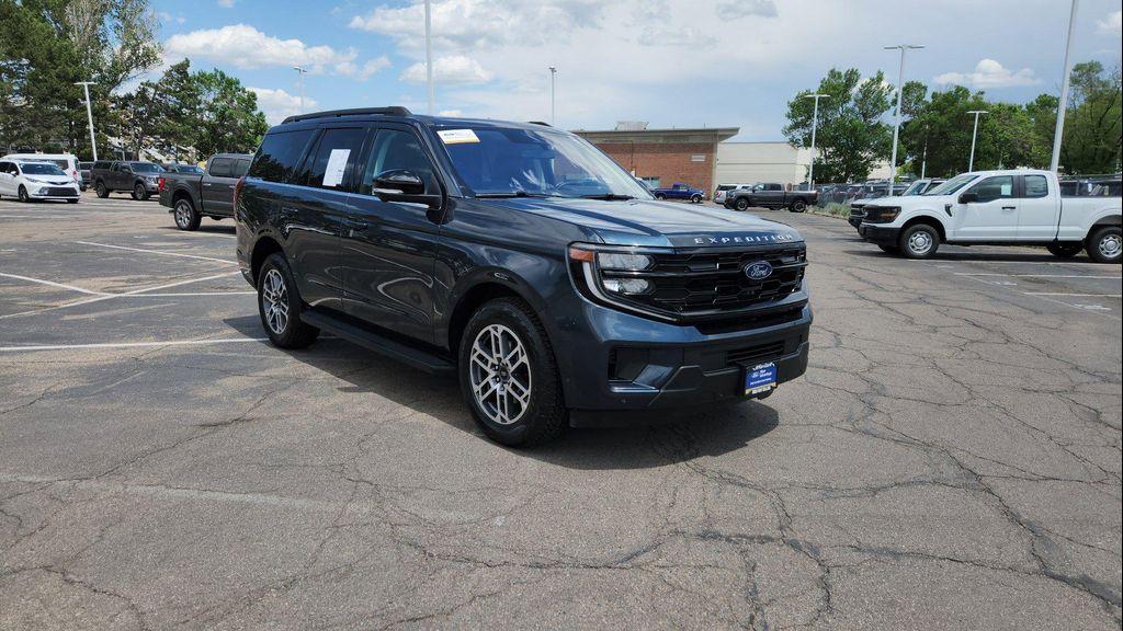 used 2025 Ford Expedition car, priced at $58,673