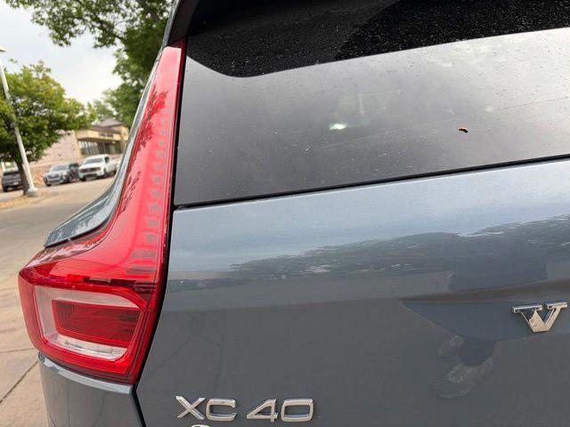 used 2020 Volvo XC40 car, priced at $25,620