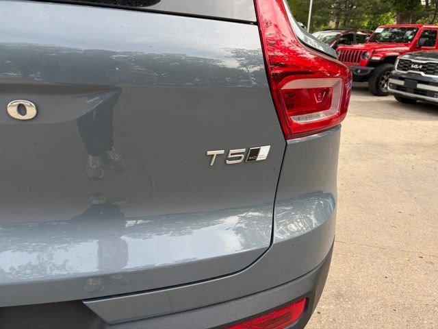 used 2020 Volvo XC40 car, priced at $25,620