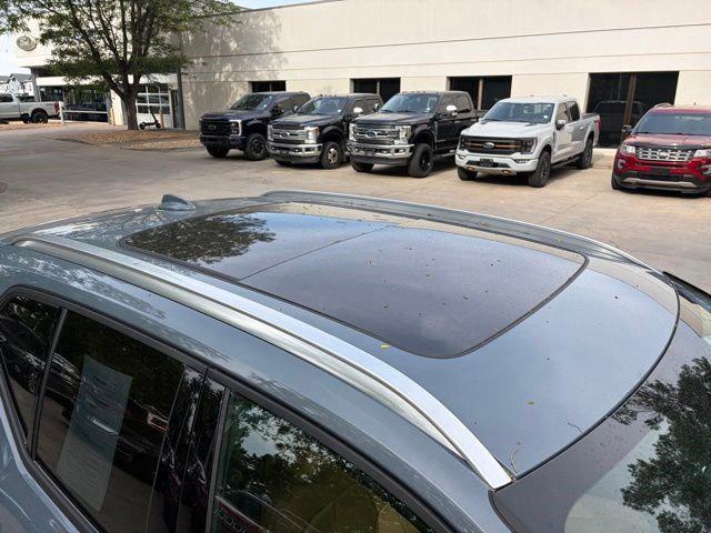 used 2020 Volvo XC40 car, priced at $25,620