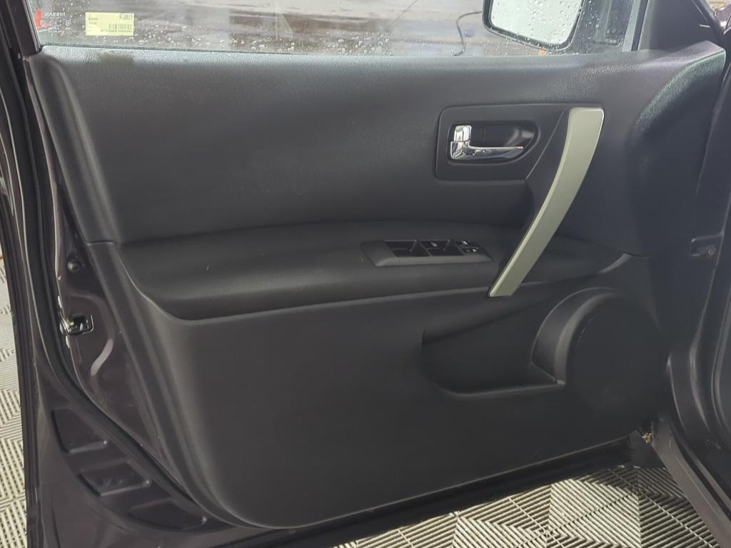 used 2013 Nissan Rogue car, priced at $9,000