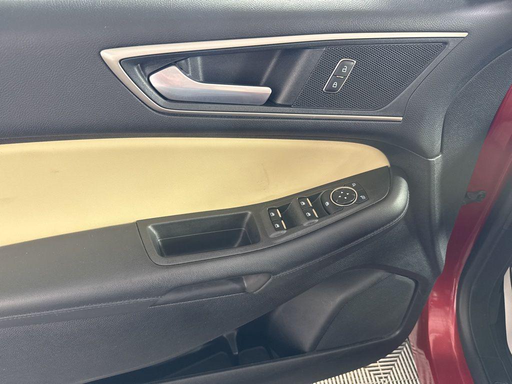 used 2024 Ford Edge car, priced at $28,025