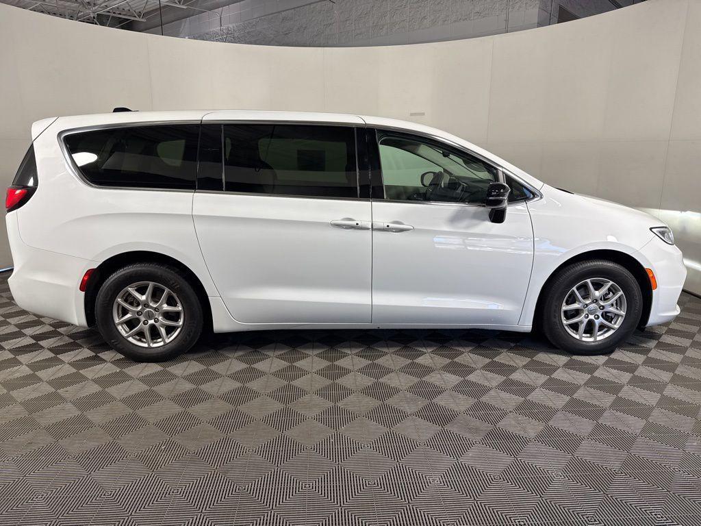 used 2024 Chrysler Pacifica car, priced at $25,245