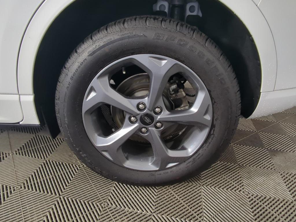 used 2023 Ford Escape car, priced at $22,652