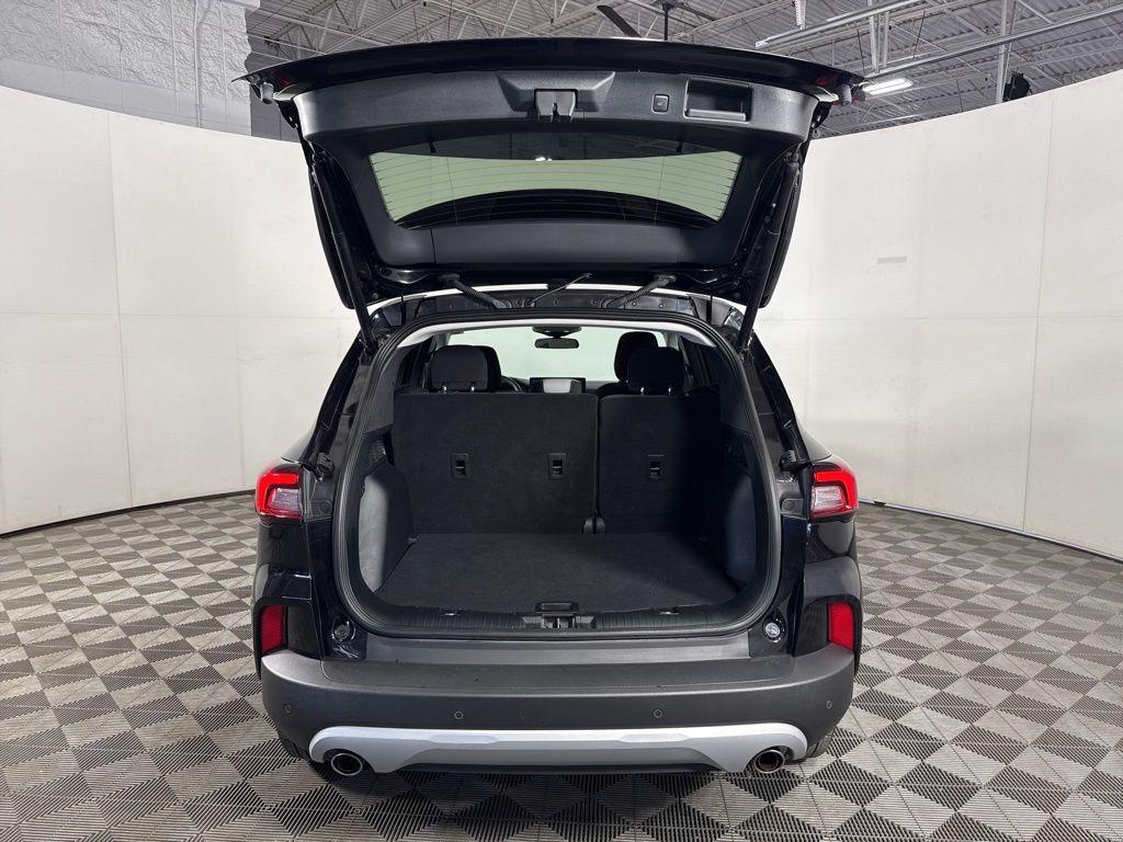used 2023 Ford Escape car, priced at $22,936