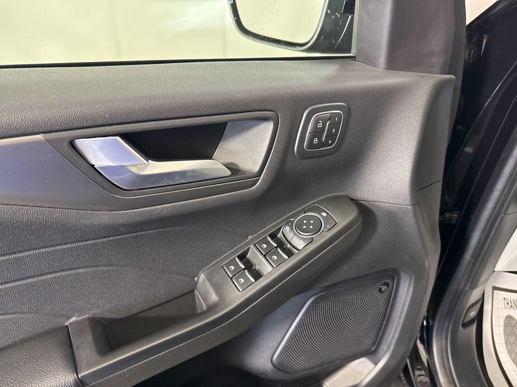 used 2023 Ford Escape car, priced at $22,936