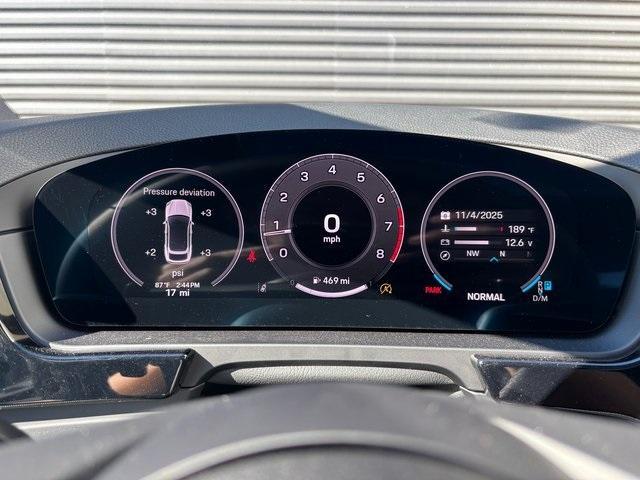 new 2025 Porsche Cayenne car, priced at $116,825