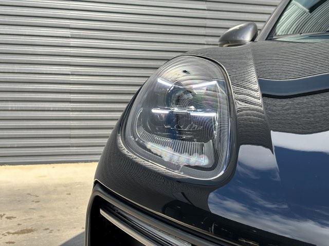 new 2026 Porsche Macan car