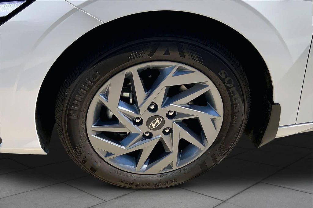 used 2025 Hyundai ELANTRA HEV car, priced at $23,290