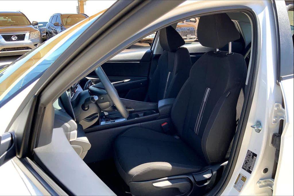 used 2025 Hyundai ELANTRA HEV car, priced at $23,290