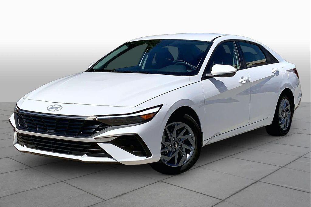 used 2025 Hyundai ELANTRA HEV car, priced at $23,290
