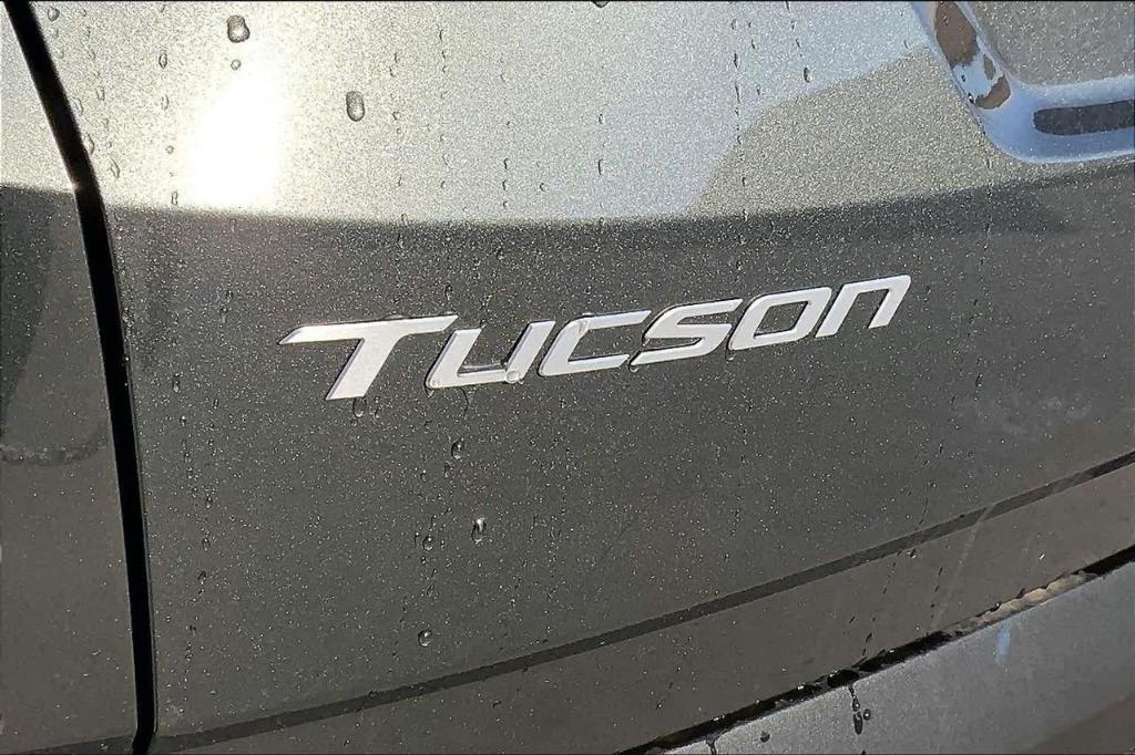 new 2026 Hyundai TUCSON Hybrid car, priced at $29,880