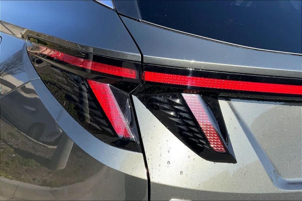 new 2026 Hyundai TUCSON Hybrid car, priced at $29,880