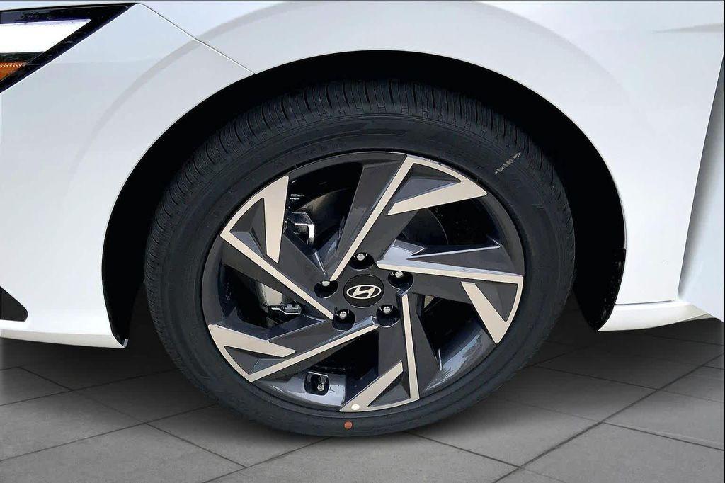 new 2026 Hyundai ELANTRA HEV car, priced at $31,191