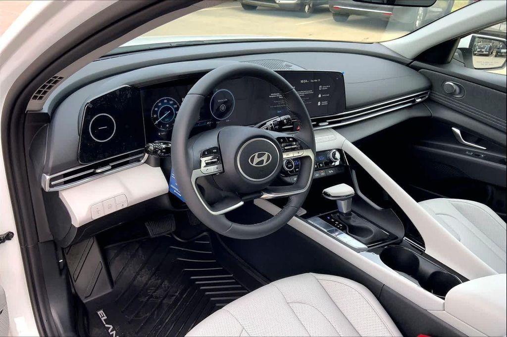 new 2026 Hyundai ELANTRA HEV car, priced at $31,191
