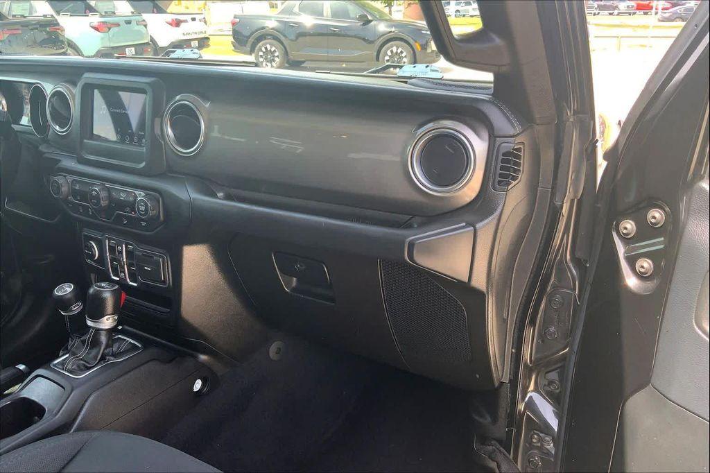 used 2019 Jeep Wrangler Unlimited car, priced at $25,826