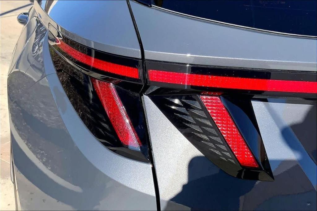 new 2026 Hyundai TUCSON Hybrid car, priced at $35,644