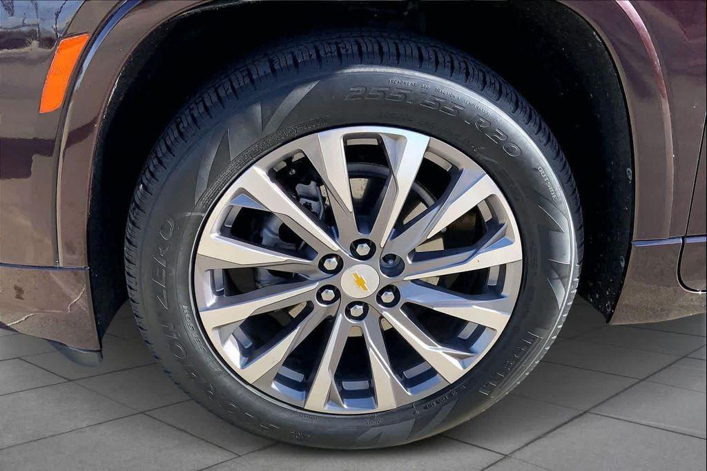 used 2022 Chevrolet Traverse car, priced at $26,457