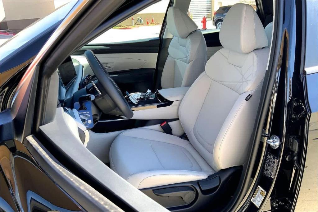 new 2026 Hyundai TUCSON Hybrid car, priced at $27,792