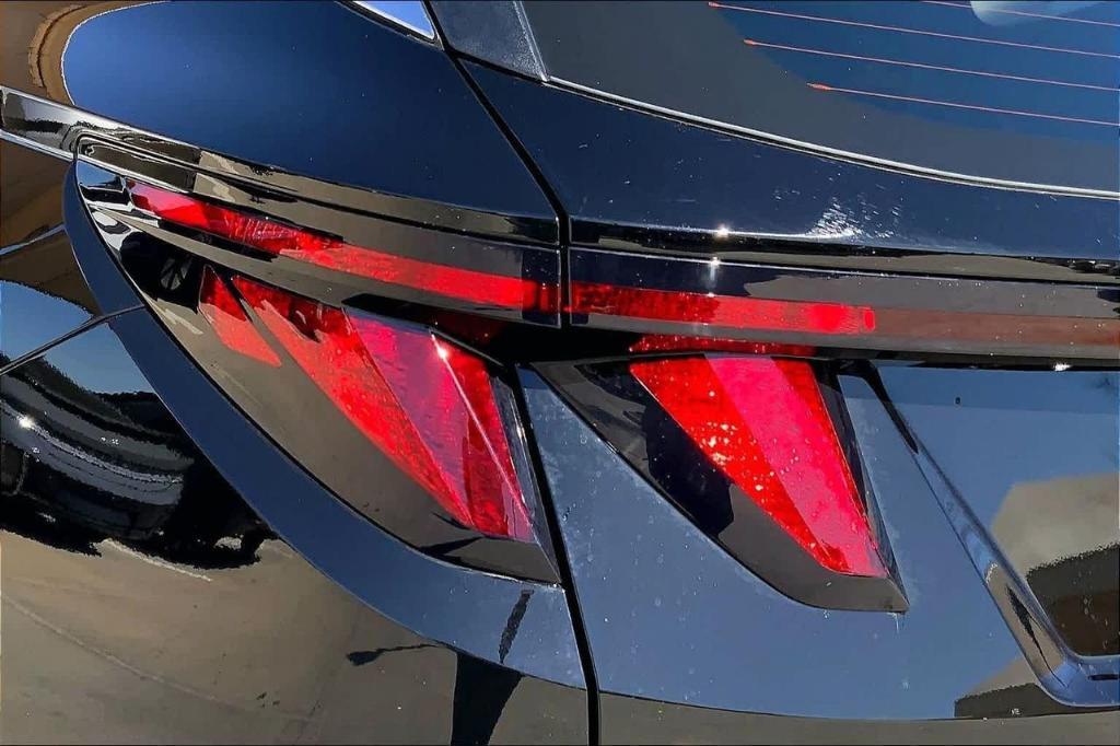 new 2026 Hyundai TUCSON Hybrid car, priced at $27,792