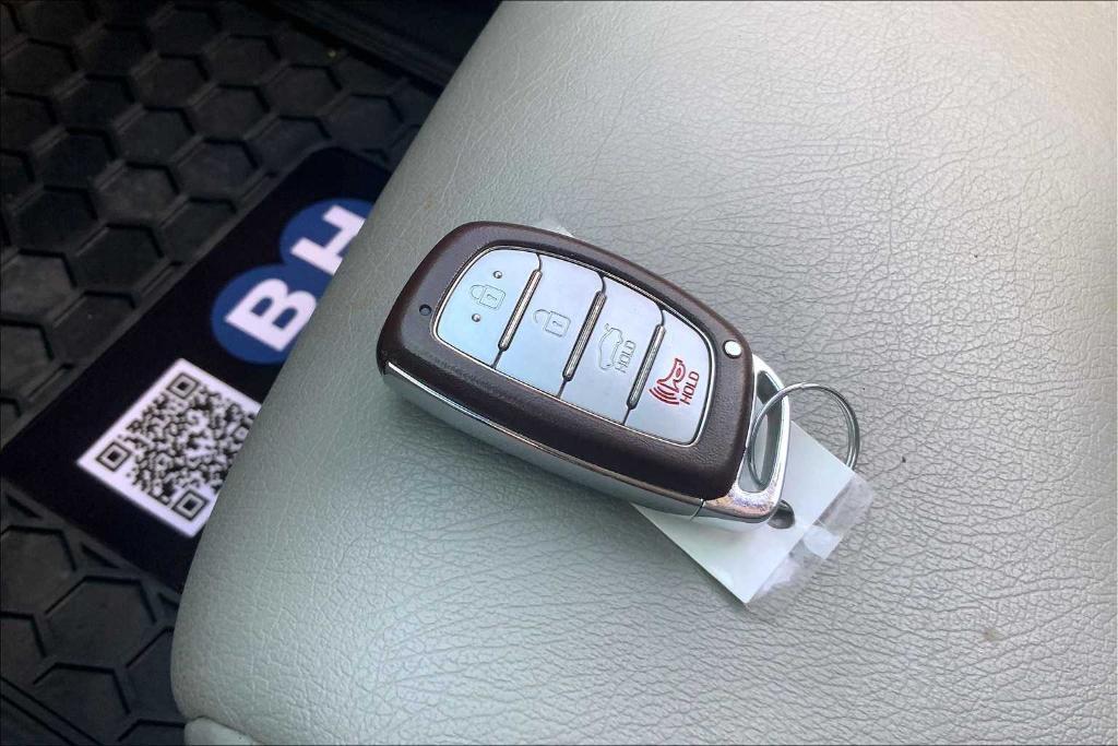 used 2016 Hyundai Sonata Hybrid car, priced at $10,895