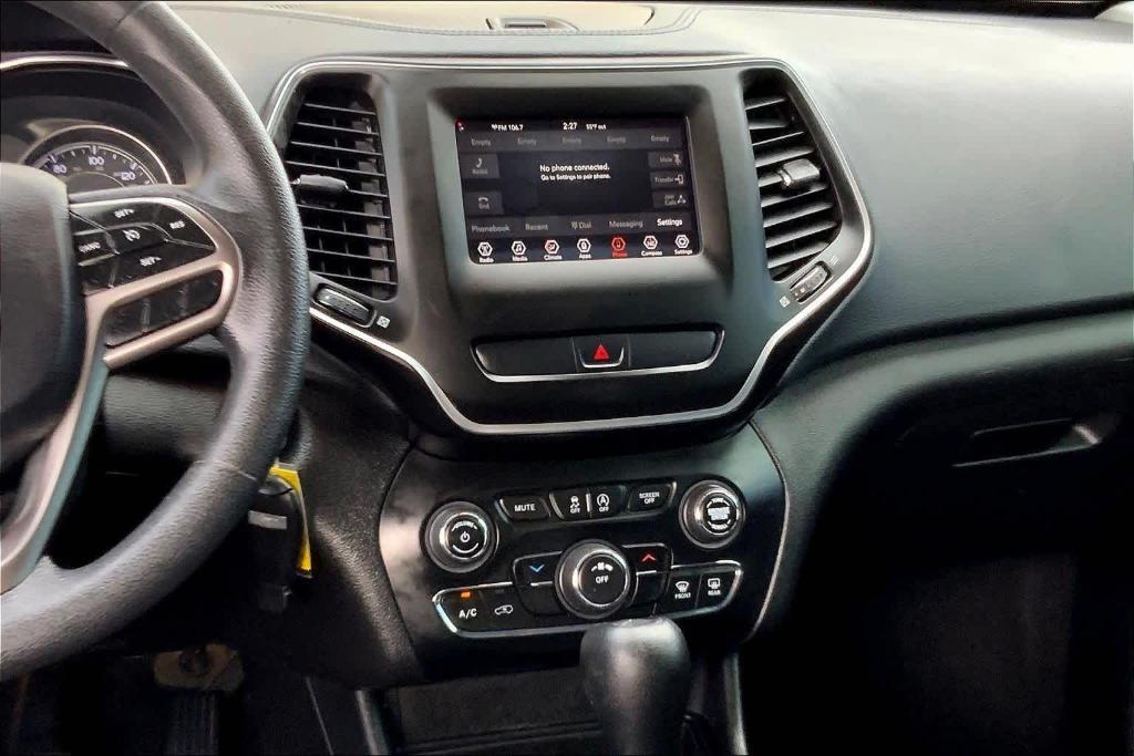 used 2019 Jeep Cherokee car, priced at $9,797