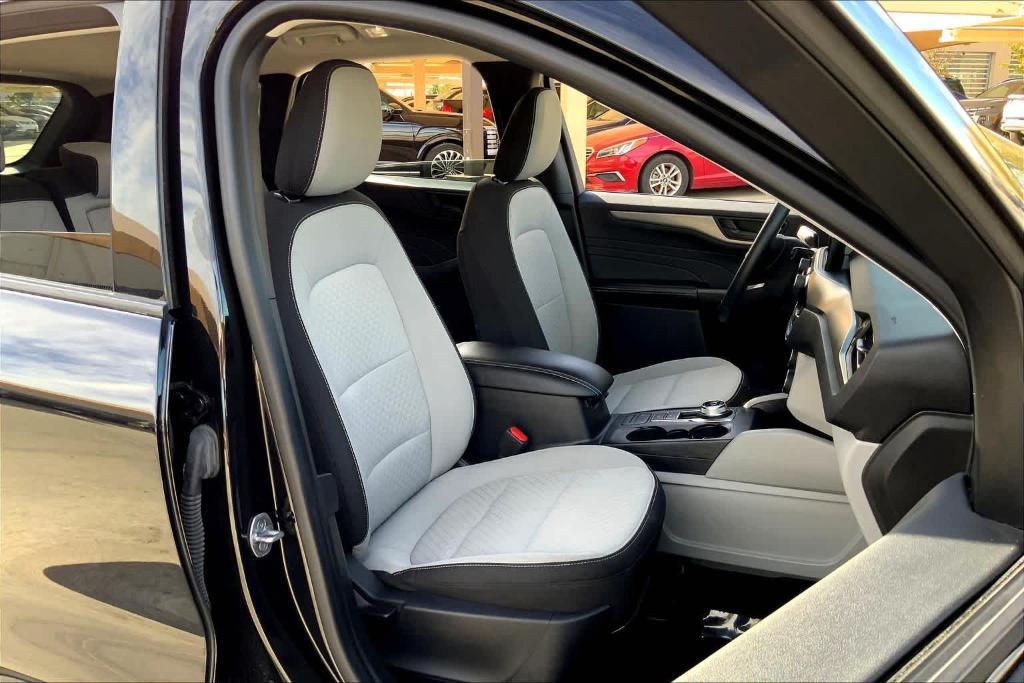 used 2024 Ford Escape car, priced at $19,250