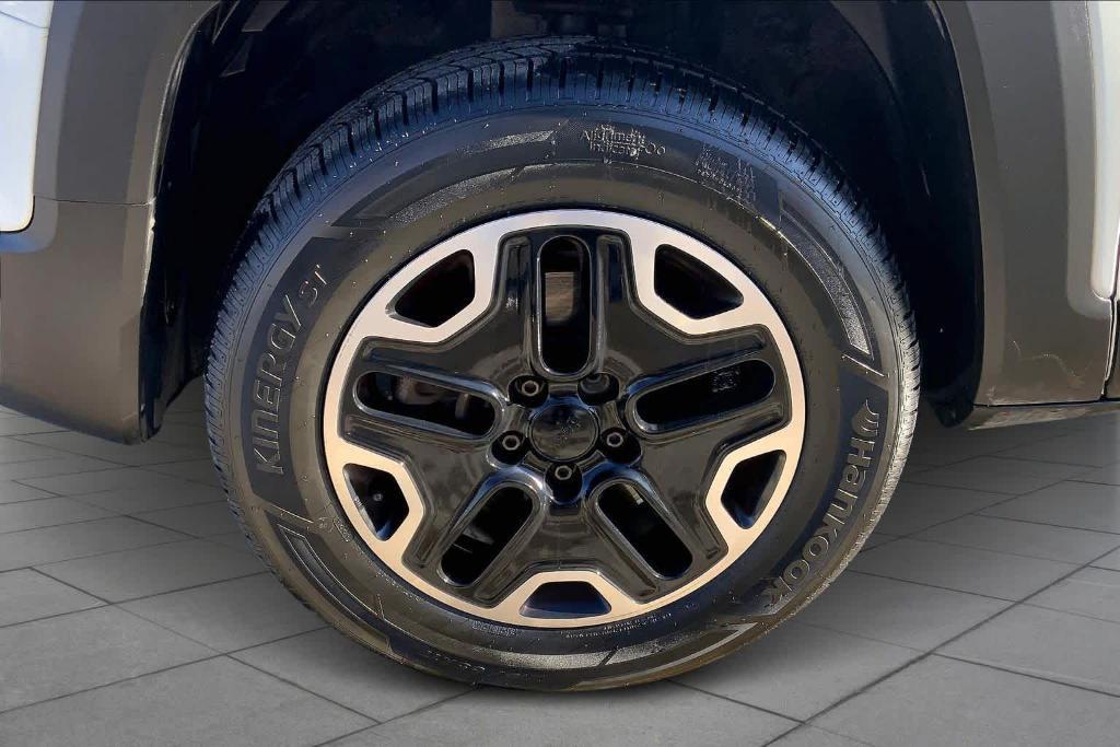 used 2015 Jeep Renegade car, priced at $10,495