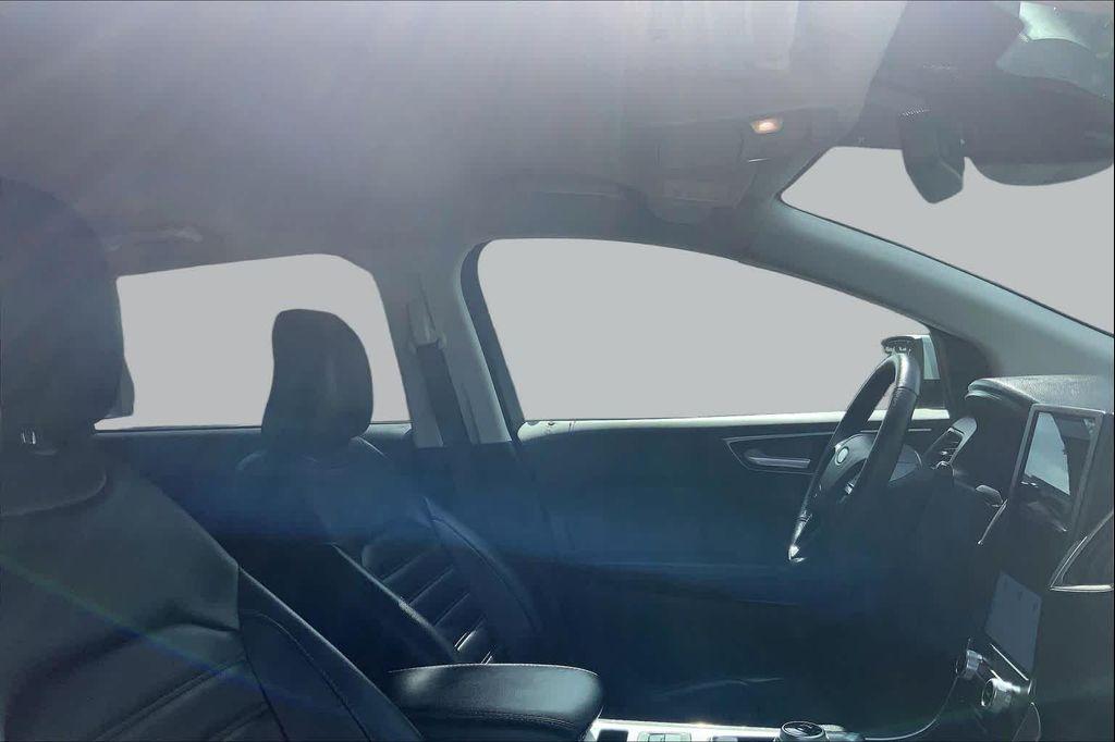 used 2022 Ford Edge car, priced at $23,244