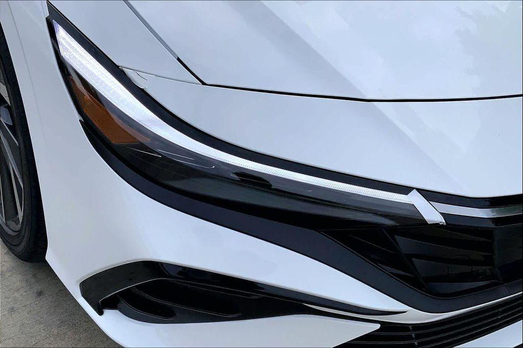 new 2026 Hyundai ELANTRA HEV car, priced at $31,490