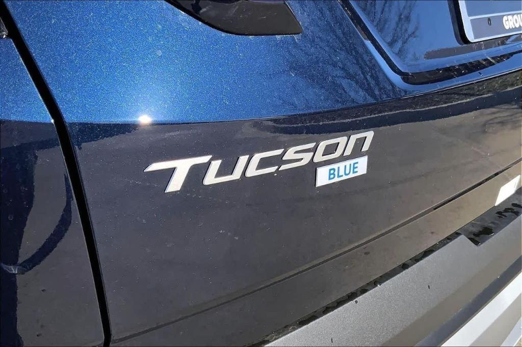 new 2026 Hyundai TUCSON Hybrid car, priced at $27,672