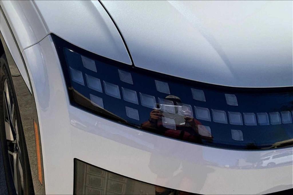 new 2026 Hyundai IONIQ 9 car, priced at $63,273