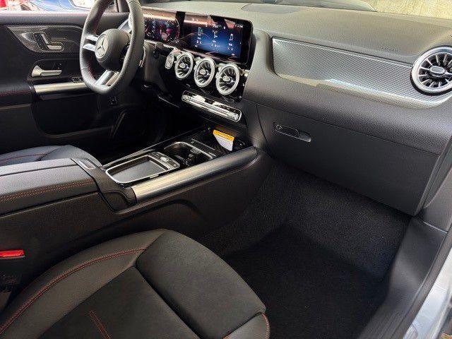 new 2025 Mercedes-Benz GLA 250 car, priced at $50,450