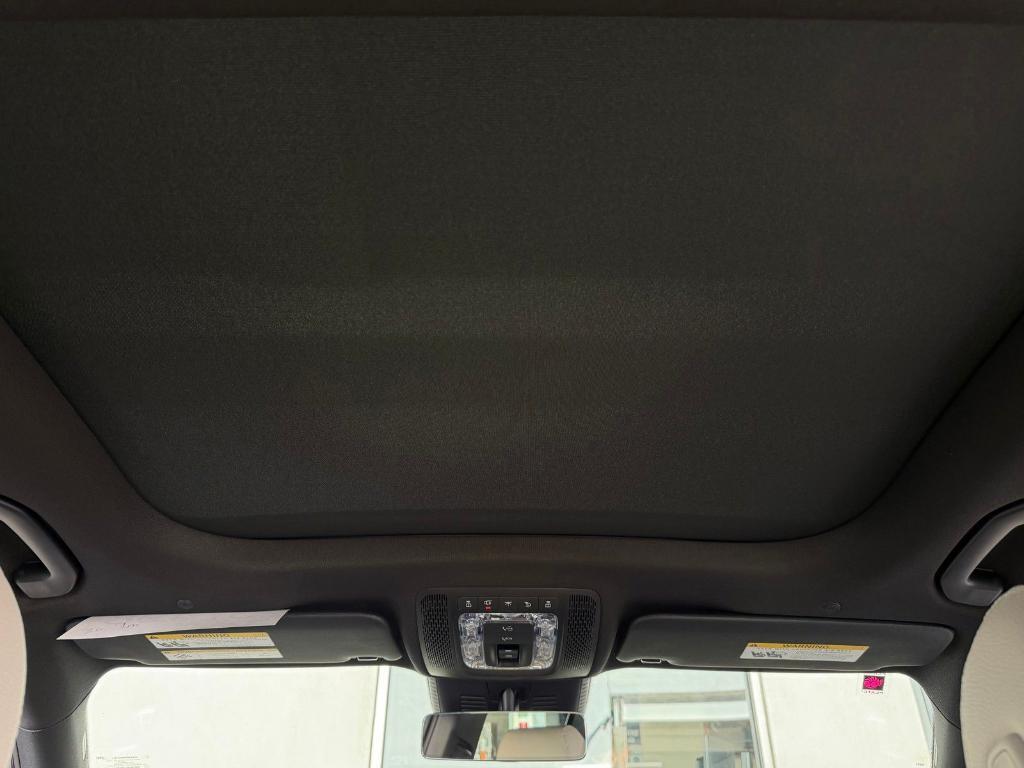 new 2026 Mercedes-Benz GLB 250 car, priced at $50,320