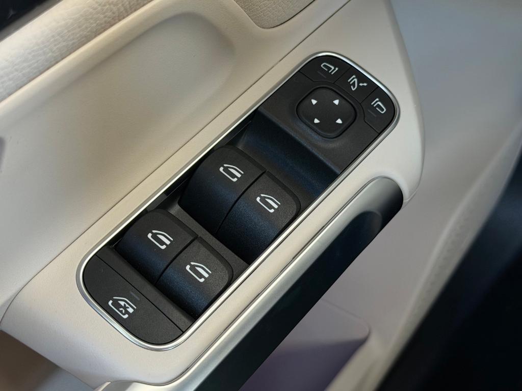 new 2026 Mercedes-Benz GLB 250 car, priced at $50,320