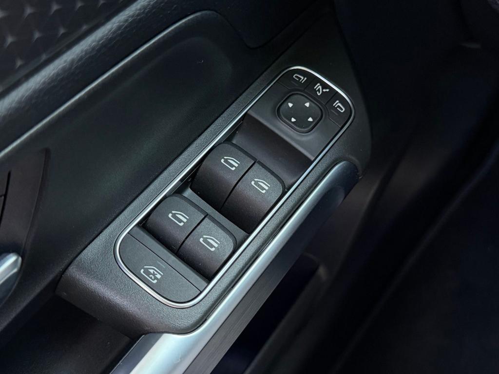 used 2025 Mercedes-Benz GLB 250 car, priced at $38,440