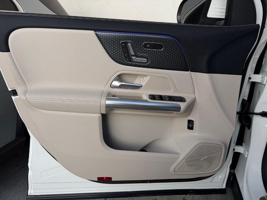 new 2026 Mercedes-Benz GLA 250 car, priced at $47,795