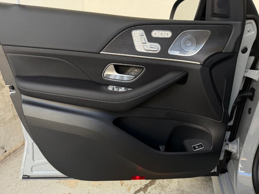 new 2026 Mercedes-Benz GLE 450 car, priced at $84,155