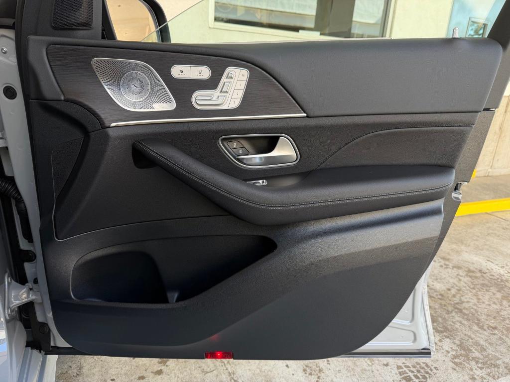 new 2026 Mercedes-Benz GLE 450 car, priced at $84,155