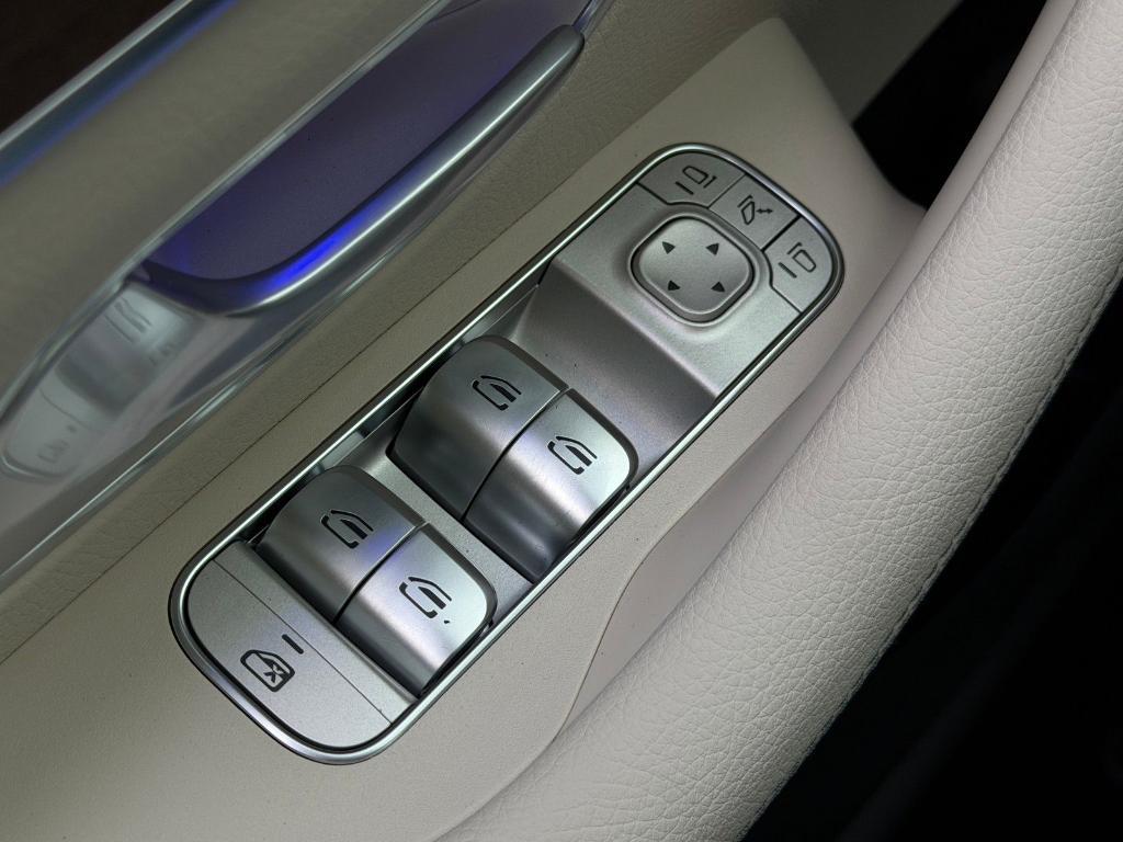 new 2026 Mercedes-Benz GLE 450 car, priced at $79,645