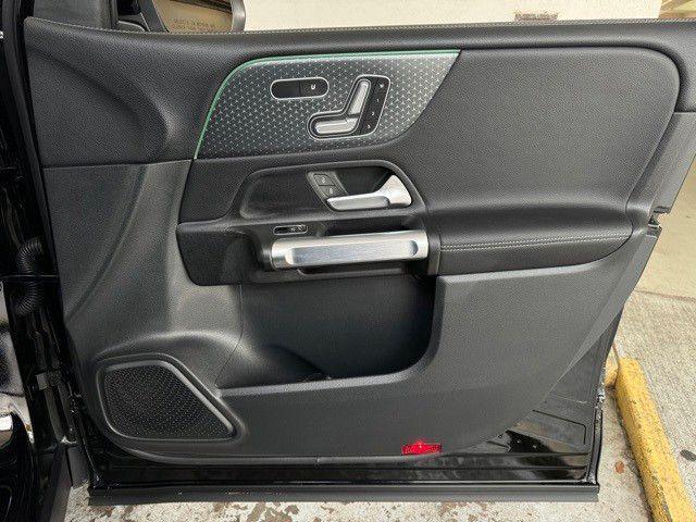 new 2025 Mercedes-Benz GLB 250 car, priced at $47,145