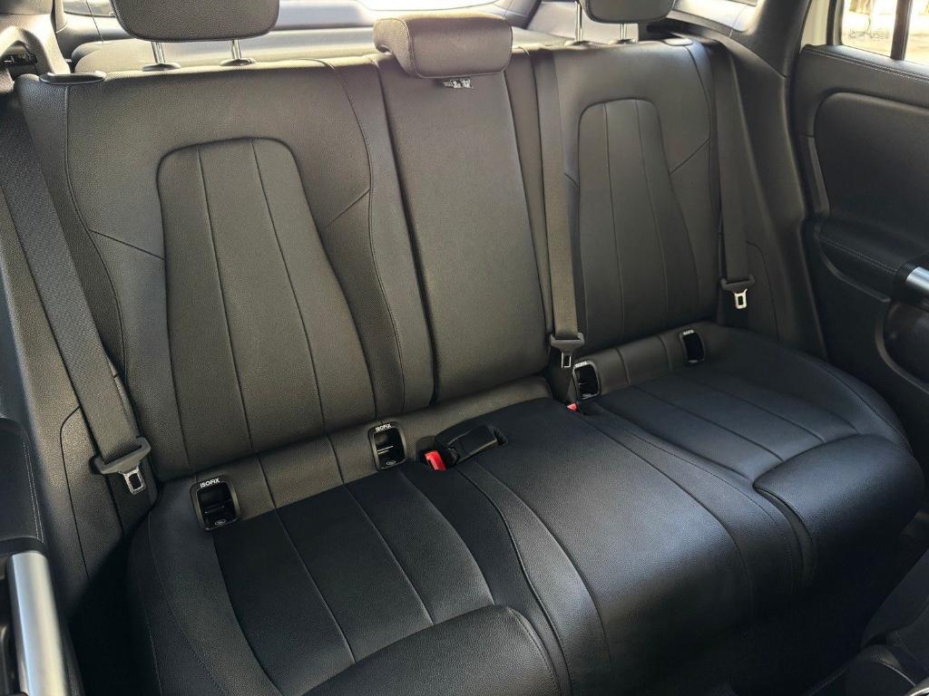 new 2025 Mercedes-Benz GLA 250 car, priced at $44,610