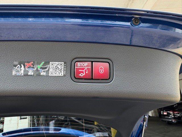 new 2025 Mercedes-Benz GLC 300 car, priced at $51,785