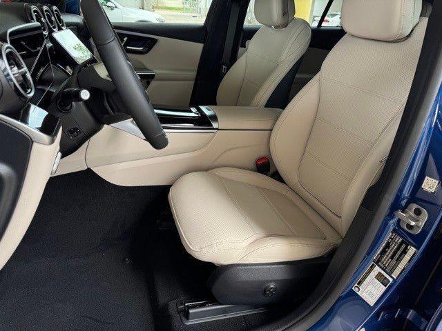 new 2025 Mercedes-Benz GLC 300 car, priced at $51,785