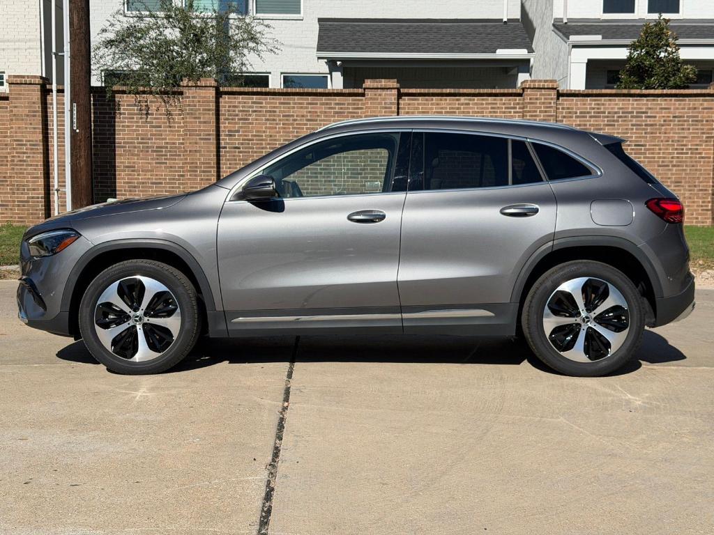 used 2025 Mercedes-Benz GLA 250 car, priced at $38,880
