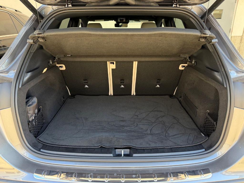 used 2025 Mercedes-Benz GLA 250 car, priced at $38,880