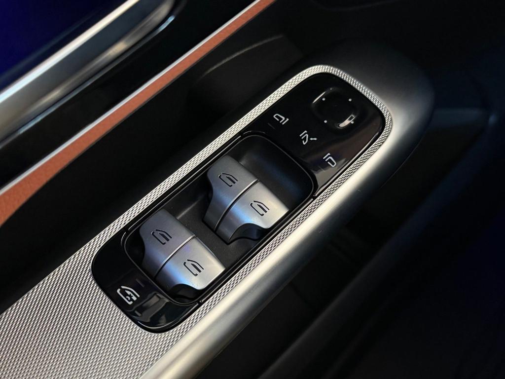 new 2026 Mercedes-Benz GLC 300 car, priced at $54,460