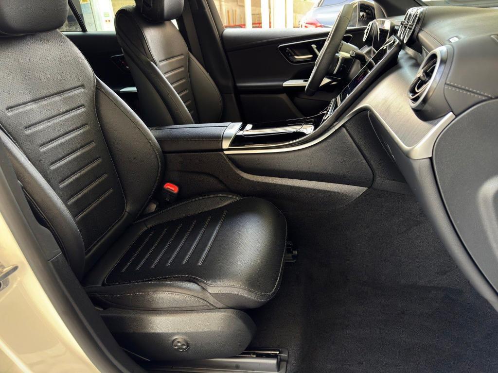 new 2025 Mercedes-Benz GLC 300 car, priced at $56,335